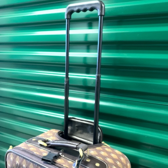 Oscar De La Renta Carry-On Suitcase - Brown - Picture 7 of 7